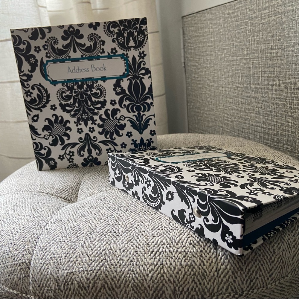 Studio18 Address Books